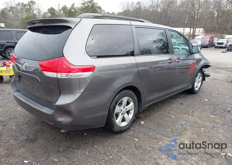 2012 Toyota Sienna Le V6 8 Passenger из США, поврежденный, VIN 5TDKK3DC2CS196243